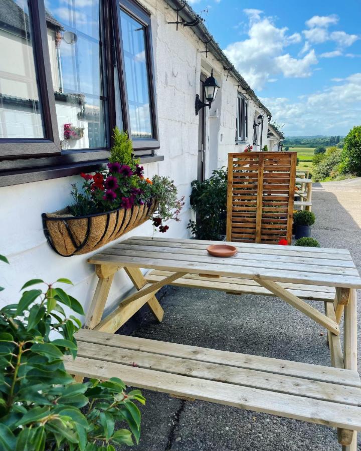 Little Park Holiday Homes Self Catering Cottages 1 & 2 Bedrooms Available Close To Tutbury Castle Eksteriør bilde