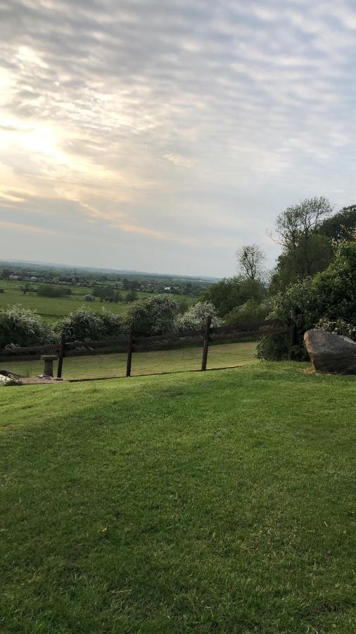 Little Park Holiday Homes Self Catering Cottages 1 & 2 Bedrooms Available Close To Tutbury Castle Eksteriør bilde