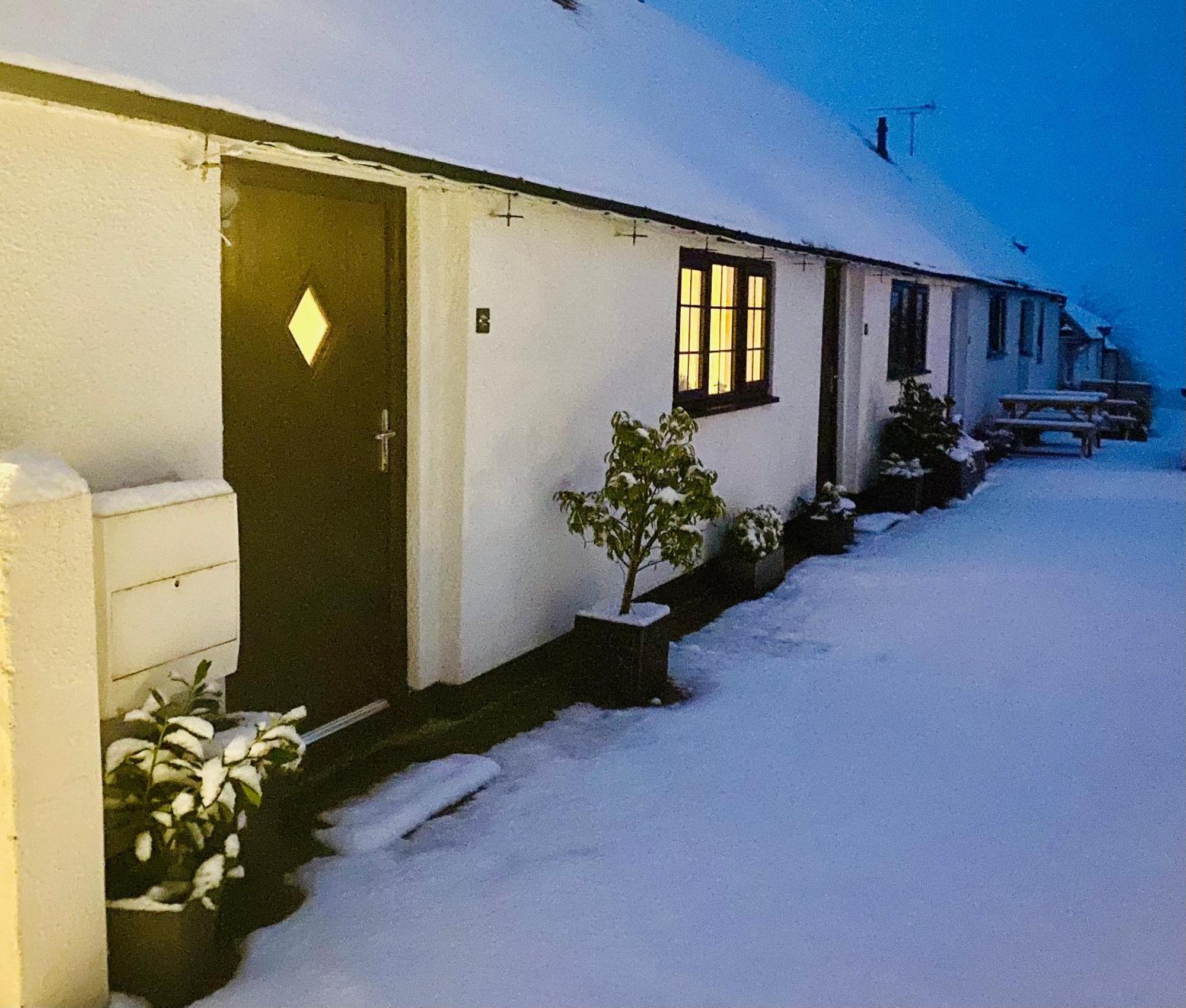 Little Park Holiday Homes Self Catering Cottages 1 & 2 Bedrooms Available Close To Tutbury Castle Eksteriør bilde
