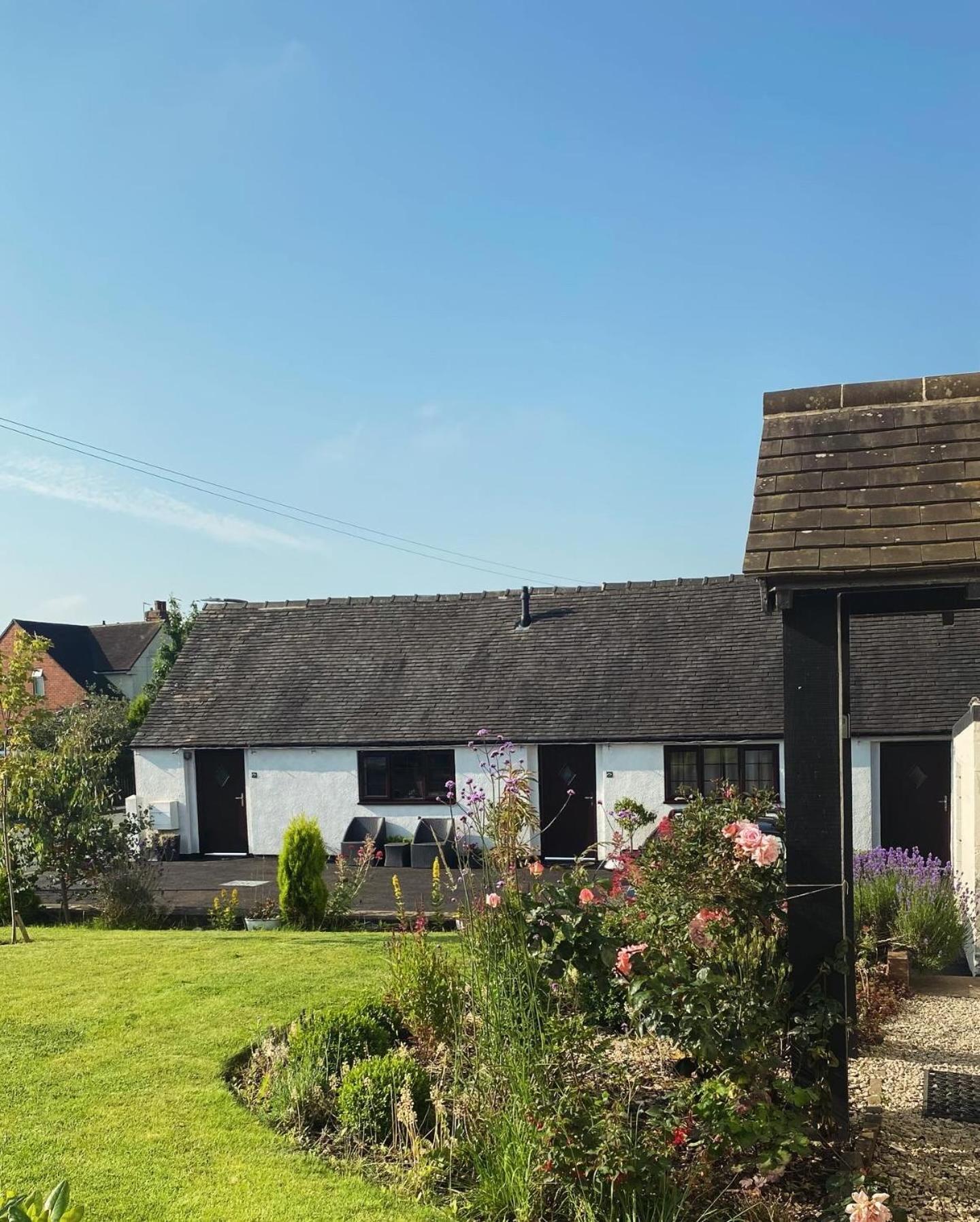 Little Park Holiday Homes Self Catering Cottages 1 & 2 Bedrooms Available Close To Tutbury Castle Eksteriør bilde